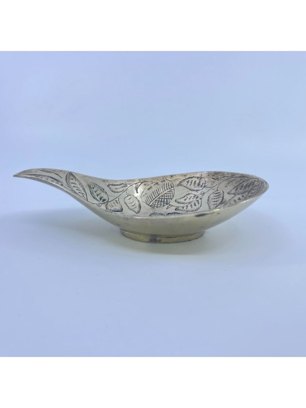 vintage brass spoon rest with engraved floral & leaf design made in india 1957